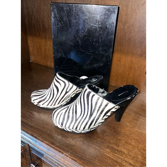 Nina Elisha Zebra Print Calf Hair And Studded Mules Clogs Heels Size 10 - Picture 1 of 7